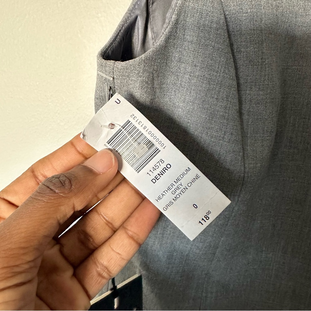 Aritzia Babaton Deniro Vest - Picture 5 of 6